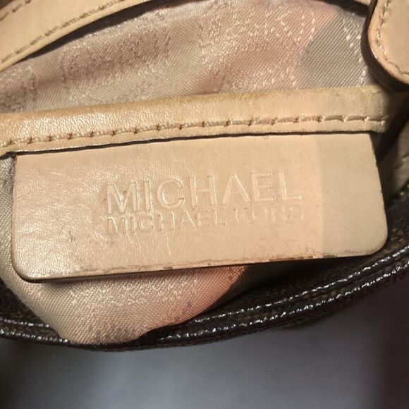 Espresso and Brown Jet Set Messenger Cross Body Bag - Picture 6 of 8